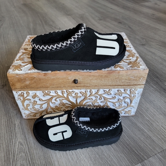 Suede Slippers Black Ugg Slippers Kids UGG Kids Tasman Chopd Suede